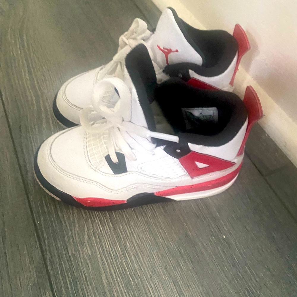 Jordan retro 4